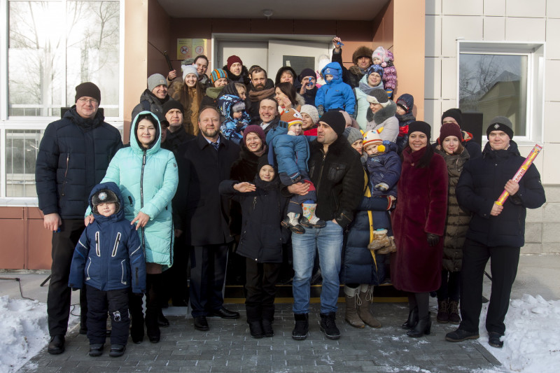 Вручение ключей.jpg Вручение ключей.jpg